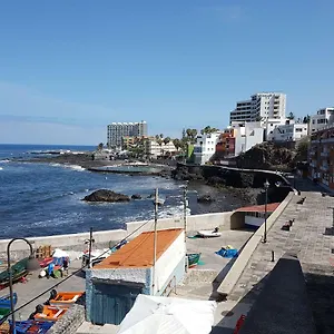 https://2-bedroom-with-fantastic-view-and-roof-terrace-by.adeje-hotels.com